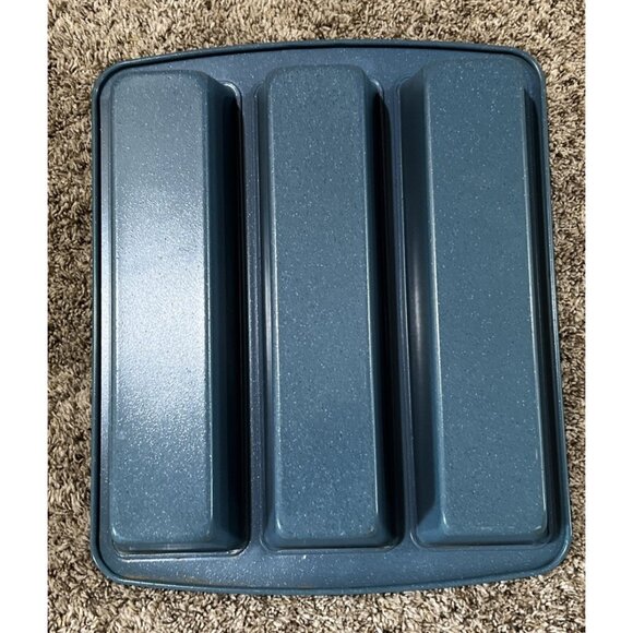 Curtis Stone Blue Dura-Bake Non-Stick Coating ~ Trio Baking Pan Set - Picture 4 of 5